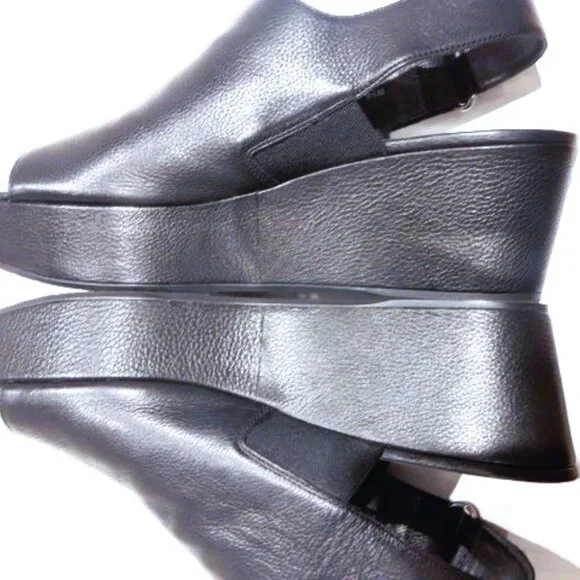 Stuart Weitzman Black Platform Wedge Sandals in 9 1/2M - Picture 5 of 6